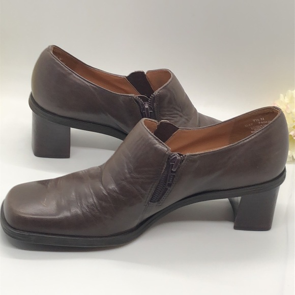 Naturalizer Leather bootie - Picture 12 of 12